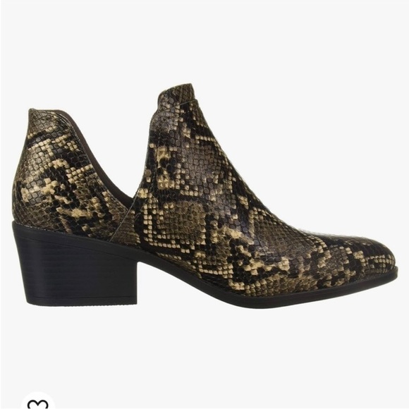 Fergalicious Size 8 Snake Print Ankle Boots. - Picture 2 of 7